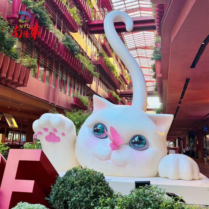 Cartoon Fiberglass Cat Statues